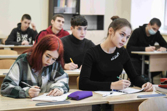 В подмосковных школах пройдёт патриотический марафон «Наследники Победы»
