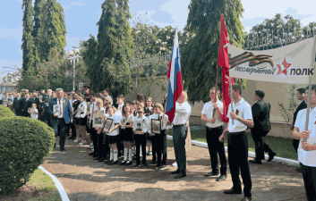 В посольстве России в Лаосе прошли акции «Бессмертный полк» и «Сад памяти»